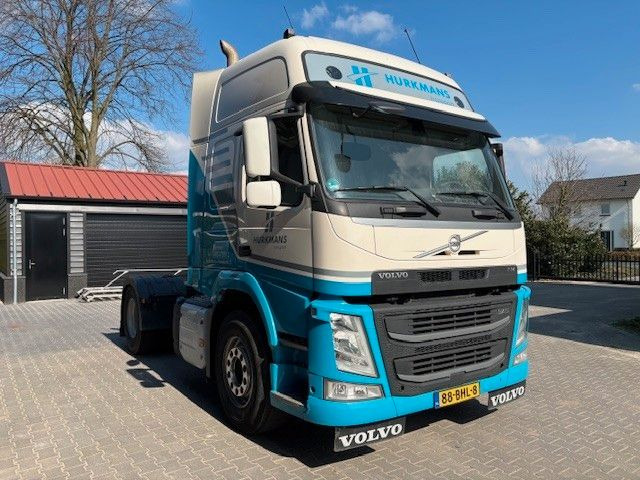 Volvo FM460 Globetrotter PTO - Trekker: afbeelding 2 Volvo FM460 Globetrotter PTO - Trekker: afbeelding 2
