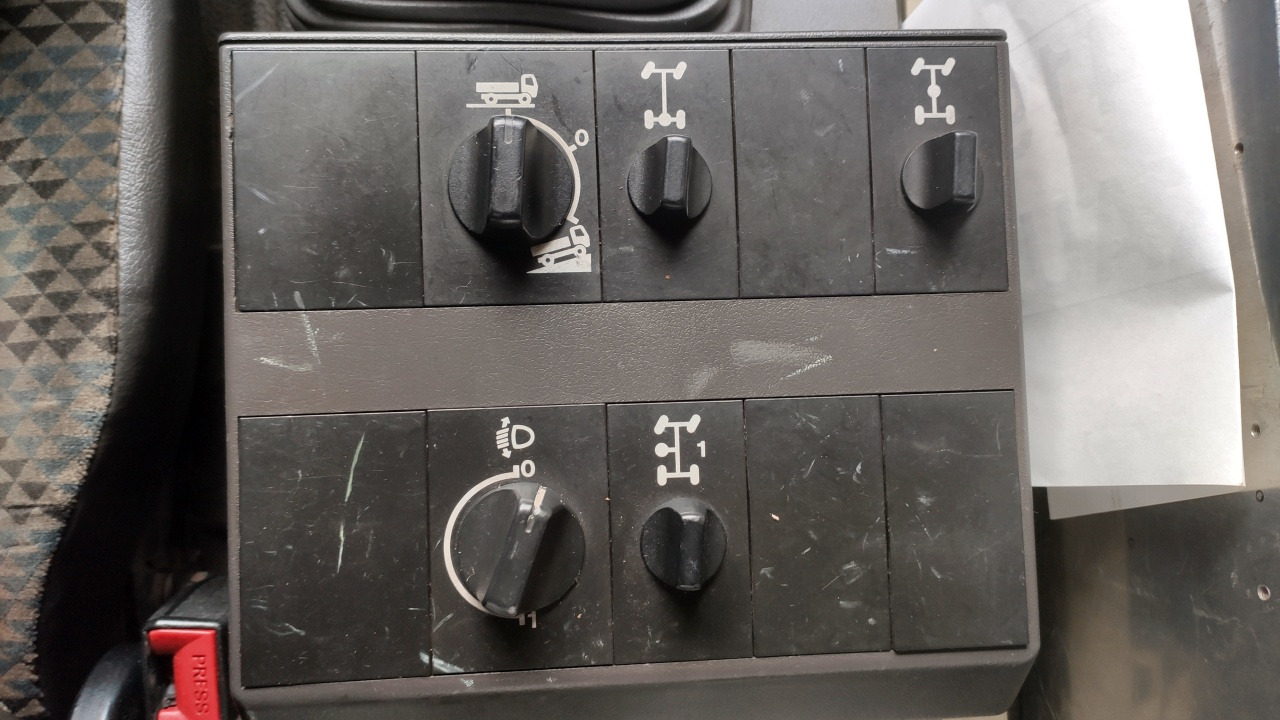 Vrachtwagen Mercedes-Benz 1224 AF: afbeelding 21