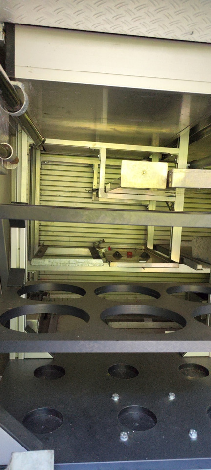 Vrachtwagen Mercedes-Benz 1224 AF: afbeelding 33