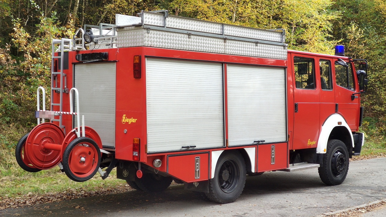 Mercedes-Benz 1224 AF - Vrachtwagen: afbeelding 3 Mercedes-Benz 1224 AF - Vrachtwagen: afbeelding 3