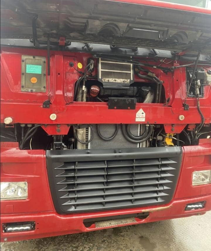 DAF XF 95.430 Tractor head 4x2 - Trekker: afbeelding 3 DAF XF 95.430 Tractor head 4x2 - Trekker: afbeelding 3