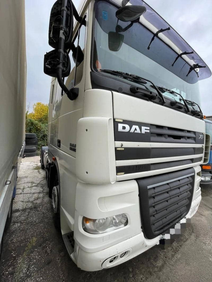 DAF XF105 Tractor unit - Trekker: afbeelding 4 DAF XF105 Tractor unit - Trekker: afbeelding 4