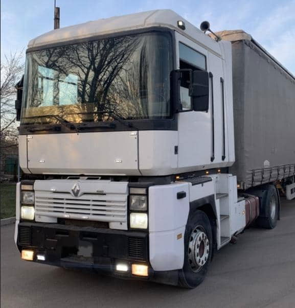 Renault 430 Tractor unit - Trekker: afbeelding 2 Renault 430 Tractor unit - Trekker: afbeelding 2