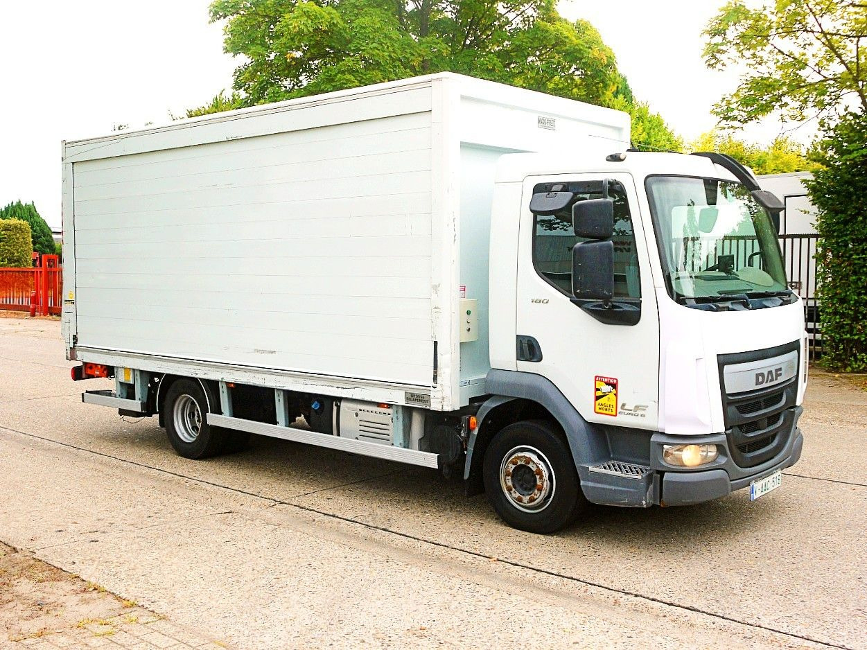 DAF LF 180 12 GETRANKENWAGEN LBW LUFT - Drankenwagen vrachtwagen: afbeelding 3 DAF LF 180 12 GETRANKENWAGEN LBW LUFT - Drankenwagen vrachtwagen: afbeelding 3