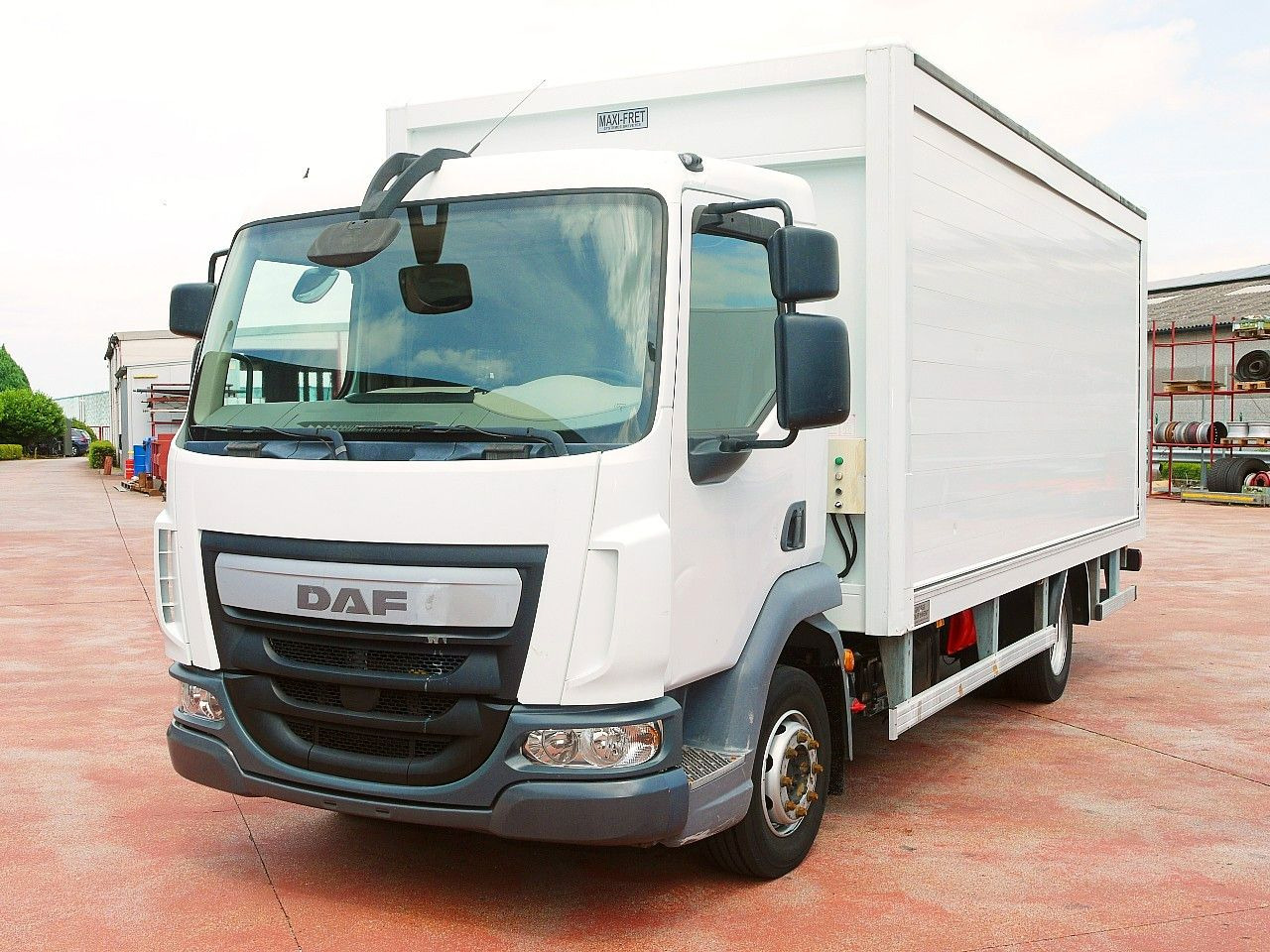 DAF LF 180 12 GETRANKENWAGEN LBW LUFT - Drankenwagen vrachtwagen: afbeelding 5 DAF LF 180 12 GETRANKENWAGEN LBW LUFT - Drankenwagen vrachtwagen: afbeelding 5