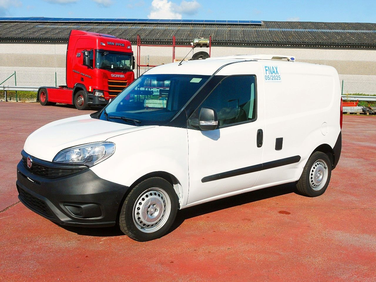 Fiat DOBLO 1.4 KUHLKASTENWAGEN CARRIER NEOS -20c E6 - Koelwagen: afbeelding 3 Fiat DOBLO 1.4 KUHLKASTENWAGEN CARRIER NEOS -20c E6 - Koelwagen: afbeelding 3