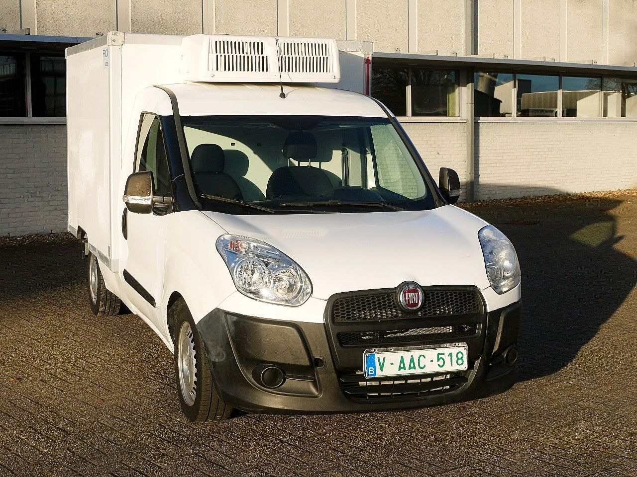 Fiat DOBLO 1.6 KUHLKOFFER CARRIER XARIOS -20 / AIRCO - Koelwagen: afbeelding 1 Fiat DOBLO 1.6 KUHLKOFFER CARRIER XARIOS -20 / AIRCO - Koelwagen: afbeelding 1