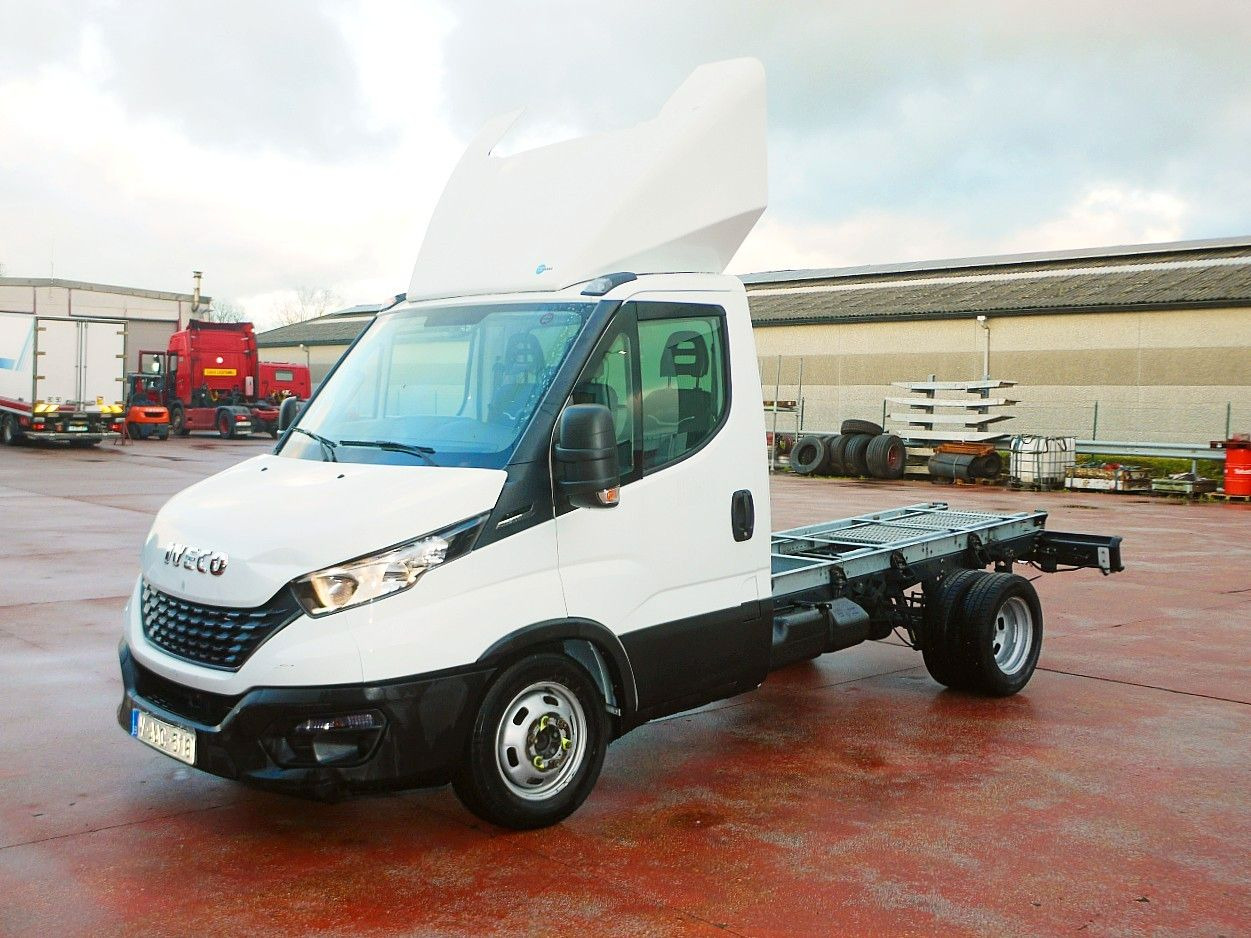 Iveco 35C14 DAILY FAHRGESTELL - Chassis vrachtwagen: afbeelding 4 Iveco 35C14 DAILY FAHRGESTELL - Chassis vrachtwagen: afbeelding 4