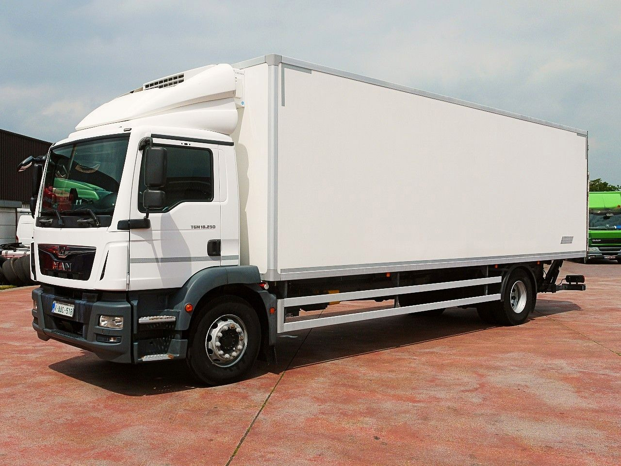 MAN TGM 18.250 KUHLKOFFER THERMOKING V800 MT A/C - Koelwagen vrachtwagen: afbeelding 4 MAN TGM 18.250 KUHLKOFFER THERMOKING V800 MT A/C - Koelwagen vrachtwagen: afbeelding 4