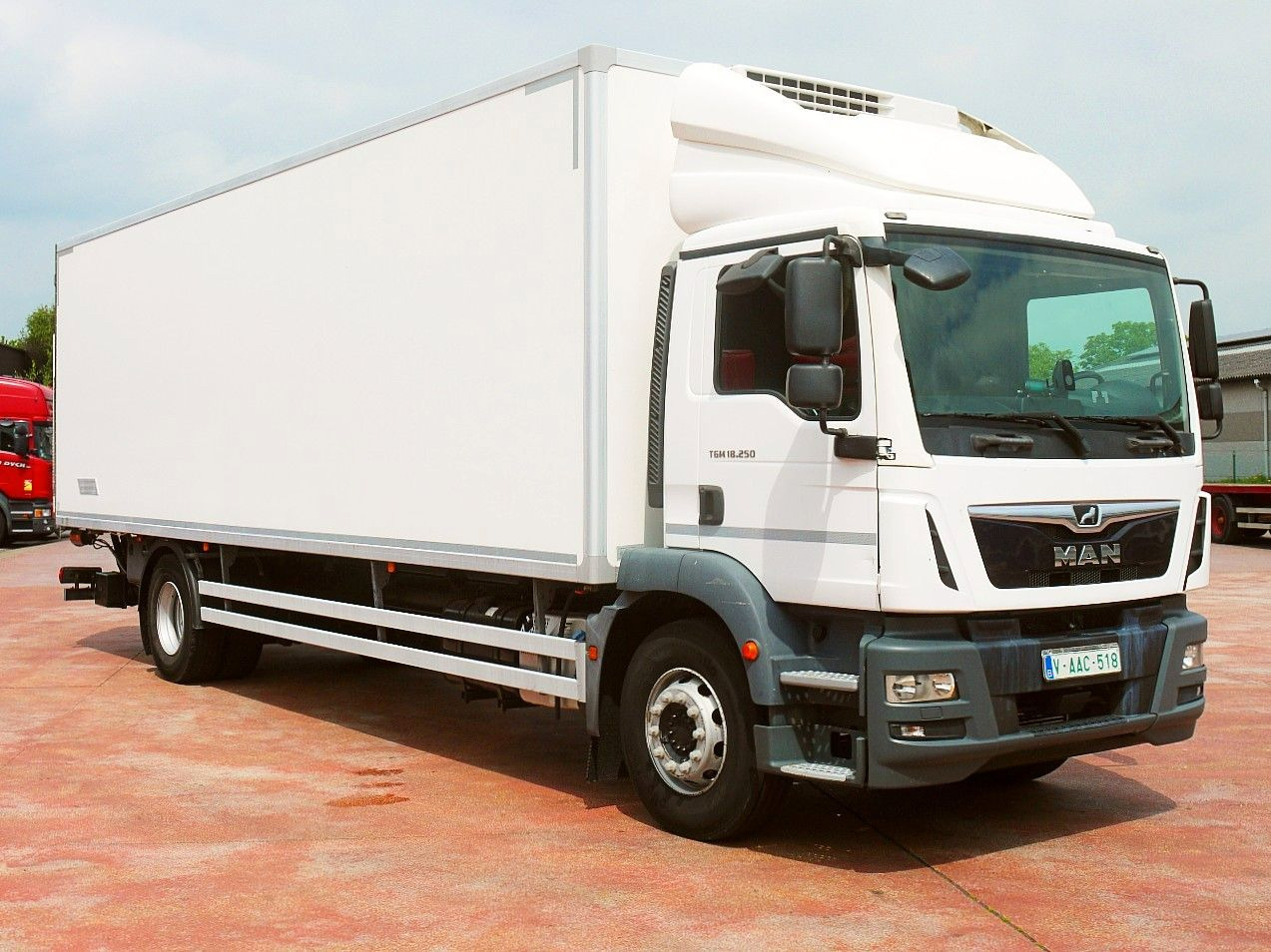 MAN TGM 18.250 KUHLKOFFER THERMOKING V800 MT A/C - Koelwagen vrachtwagen: afbeelding 2 MAN TGM 18.250 KUHLKOFFER THERMOKING V800 MT A/C - Koelwagen vrachtwagen: afbeelding 2