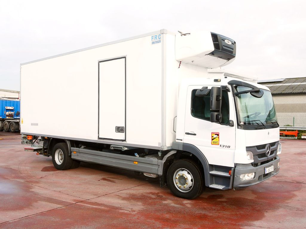 Mercedes-Benz 1318 ATEGO KUHLKOFFER CARRIER SUPRA 750 LBW - Koelwagen vrachtwagen: afbeelding 2 Mercedes-Benz 1318 ATEGO KUHLKOFFER CARRIER SUPRA 750 LBW - Koelwagen vrachtwagen: afbeelding 2