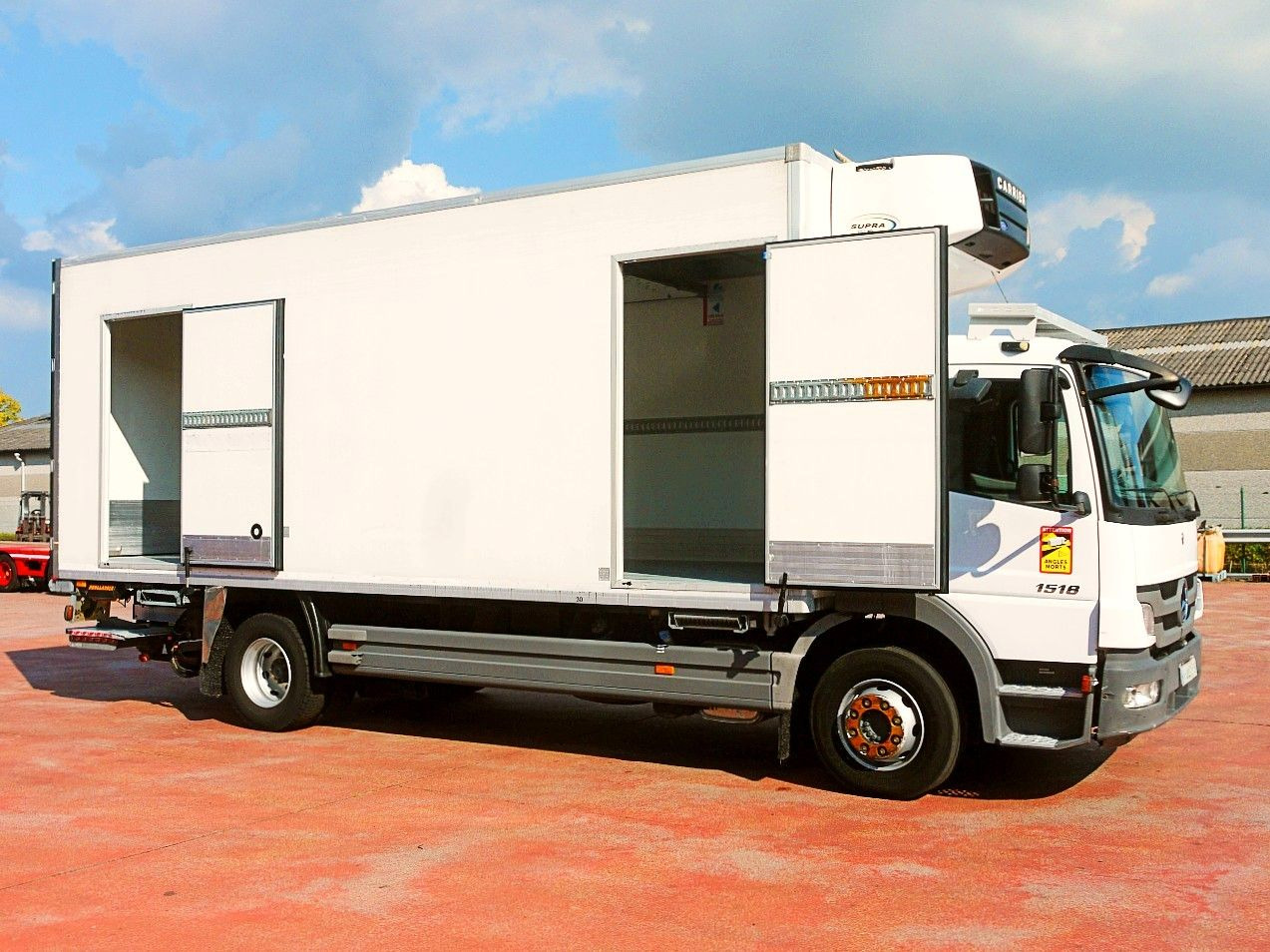 Mercedes-Benz 1518 ATEGO KUHLKOFER CARRIER SUPRA 850 Mult LUFT - Koelwagen vrachtwagen: afbeelding 3 Mercedes-Benz 1518 ATEGO KUHLKOFER CARRIER SUPRA 850 Mult LUFT - Koelwagen vrachtwagen: afbeelding 3