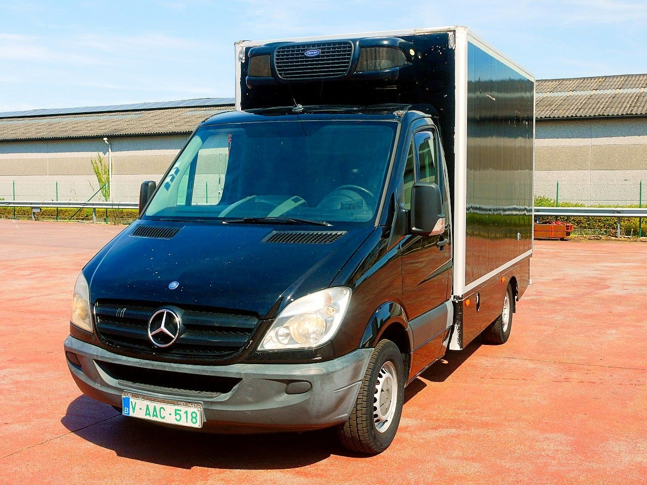 Mercedes-Benz 319 SPRINTER V6 KUHLKOFFER CARRIER PULSOR 600 MT - Koelwagen: afbeelding 5 Mercedes-Benz 319 SPRINTER V6 KUHLKOFFER CARRIER PULSOR 600 MT - Koelwagen: afbeelding 5
