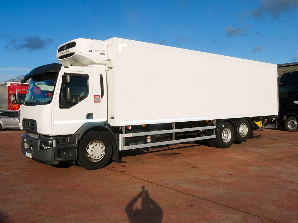 Renault 26.320 D KUHLKOFFER THERMOKING MT T1200 6X2 A/C - Koelwagen vrachtwagen: afbeelding 4 Renault 26.320 D KUHLKOFFER THERMOKING MT T1200 6X2 A/C - Koelwagen vrachtwagen: afbeelding 4