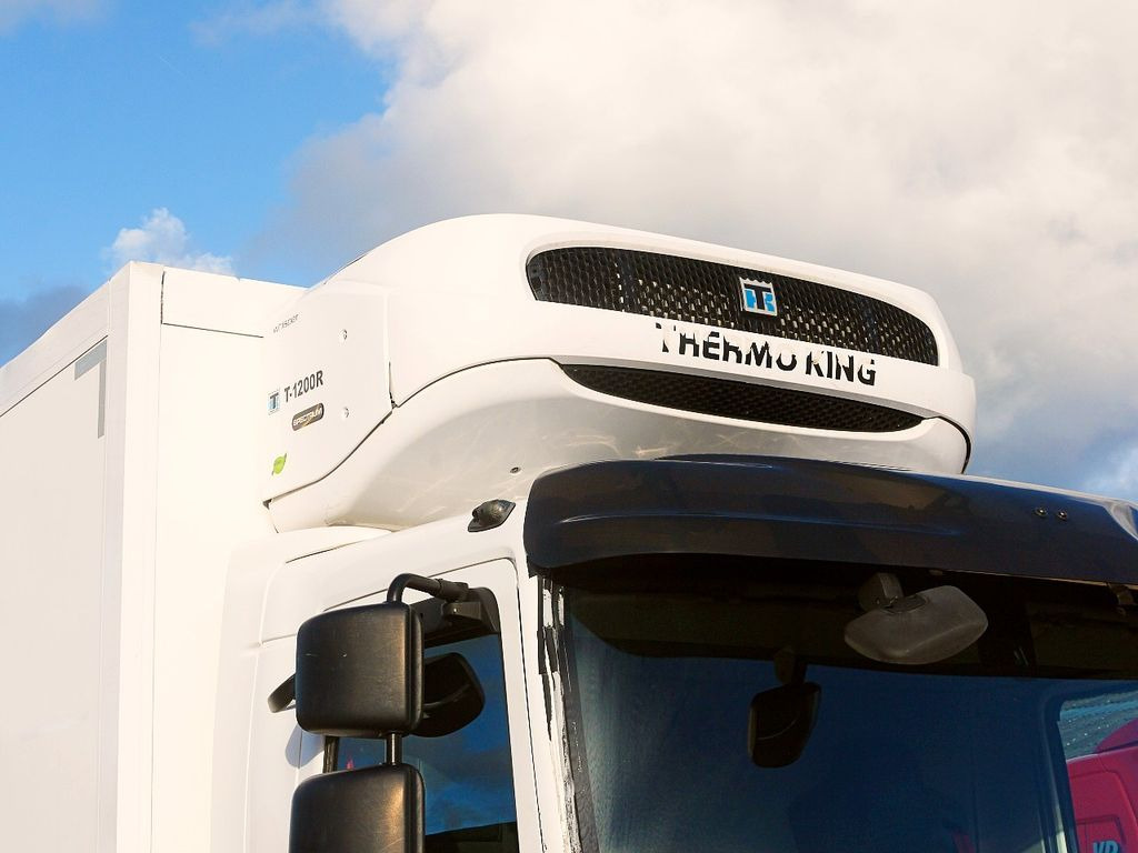 Koelwagen vrachtwagen Renault 26.320 D KUHLKOFFER THERMOKING MT T1200 6X2 A/C Renault 26 320 D KUHLKOFFER THERMOKING MT T1200 6X2 A/C: afbeelding 12 Koelwagen vrachtwagen Renault 26.320 D KUHLKOFFER THERMOKING MT T1200 6X2 A/C Renault 26 320 D KUHLKOFFER THERMOKING MT T1200 6X2 A/C: afbeelding 12