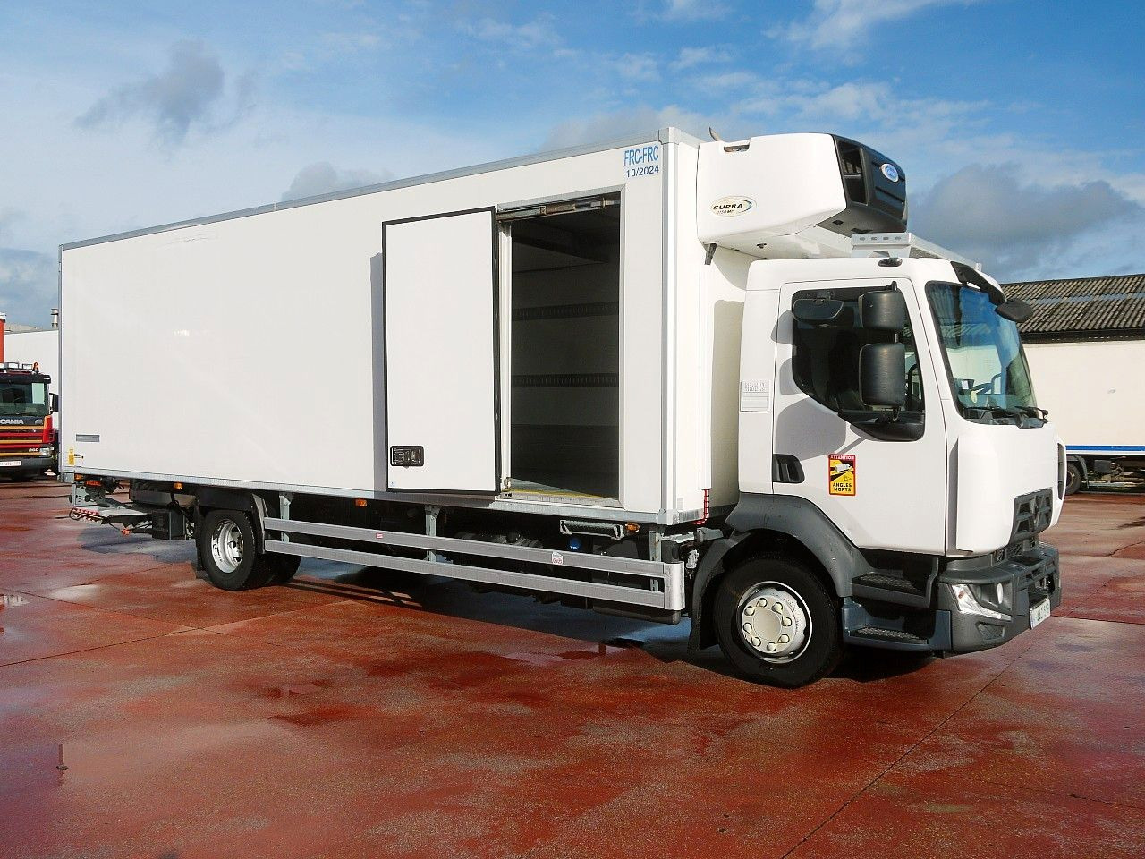 Renault D 16.250 KUHLKOFFER CARRIER SUPRA 1150MT A/C - Koelwagen vrachtwagen: afbeelding 3 Renault D 16.250 KUHLKOFFER CARRIER SUPRA 1150MT A/C - Koelwagen vrachtwagen: afbeelding 3