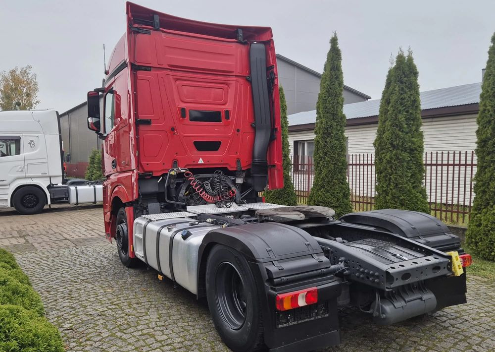 Mercedes-Benz 1845 - Trekker: afbeelding 4 Mercedes-Benz 1845 - Trekker: afbeelding 4