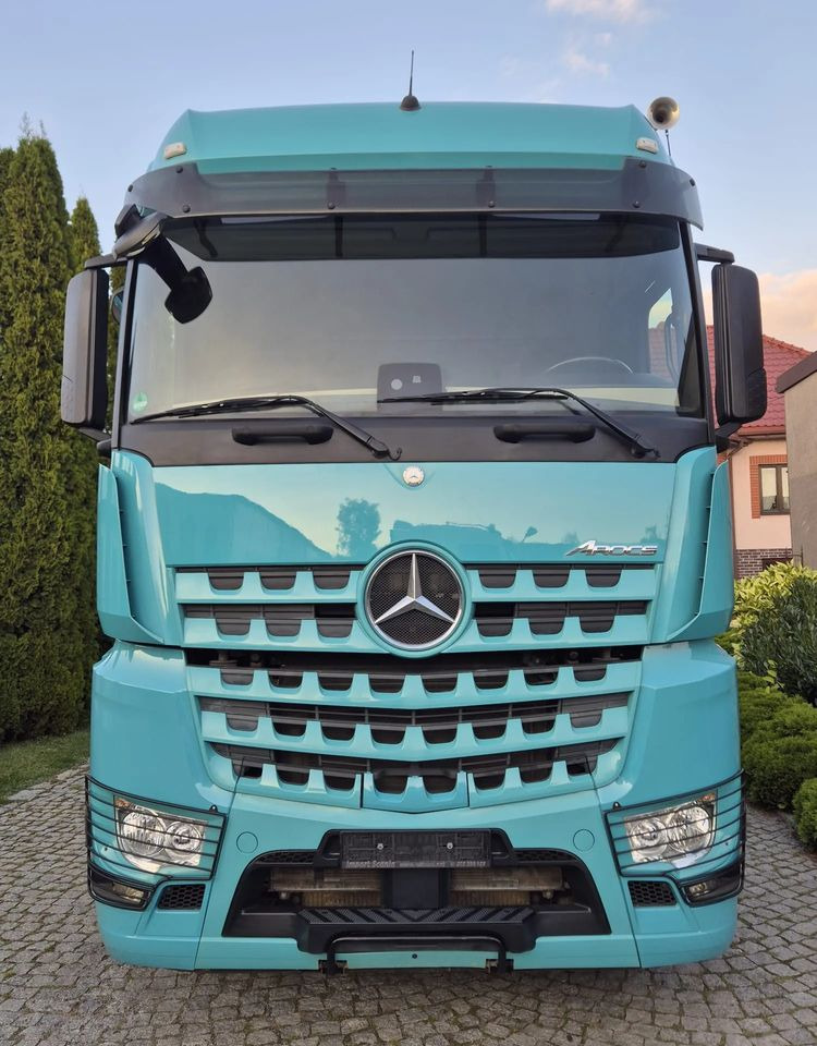 Mercedes-Benz AROCS - Trekker: afbeelding 2 Mercedes-Benz AROCS - Trekker: afbeelding 2