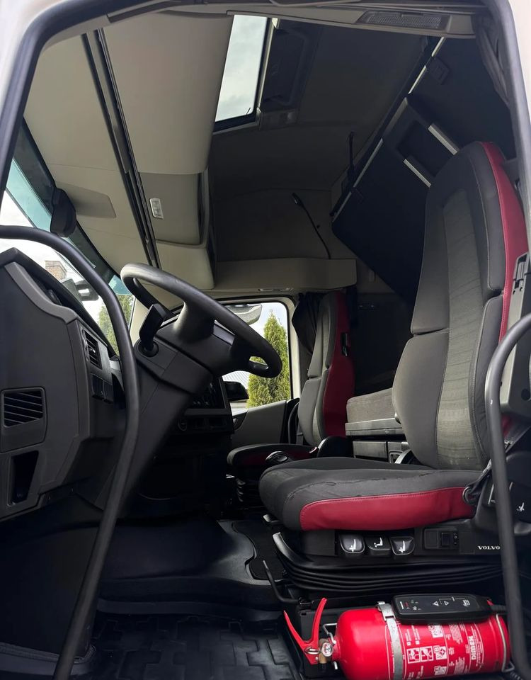 Volvo FH GLOBETROTTER - Trekker: afbeelding 3 Volvo FH GLOBETROTTER - Trekker: afbeelding 3
