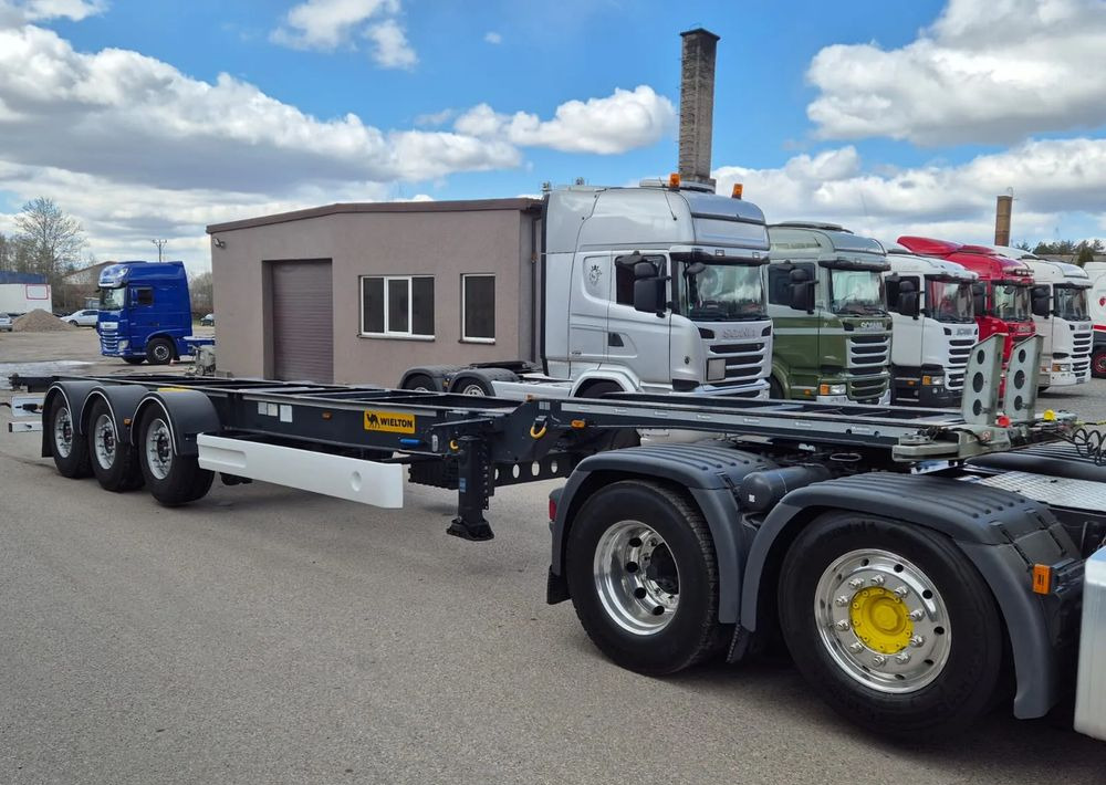 Wielton Podkontenerowa - Containertransporter/ Wissellaadbak oplegger: afbeelding 5 Wielton Podkontenerowa - Containertransporter/ Wissellaadbak oplegger: afbeelding 5