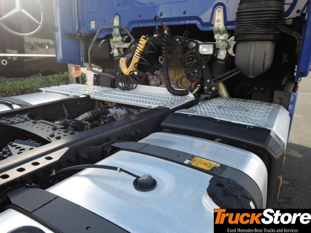 Mercedes-Benz Actros 1845 LS - Trekker: afbeelding 2 Mercedes-Benz Actros 1845 LS - Trekker: afbeelding 2