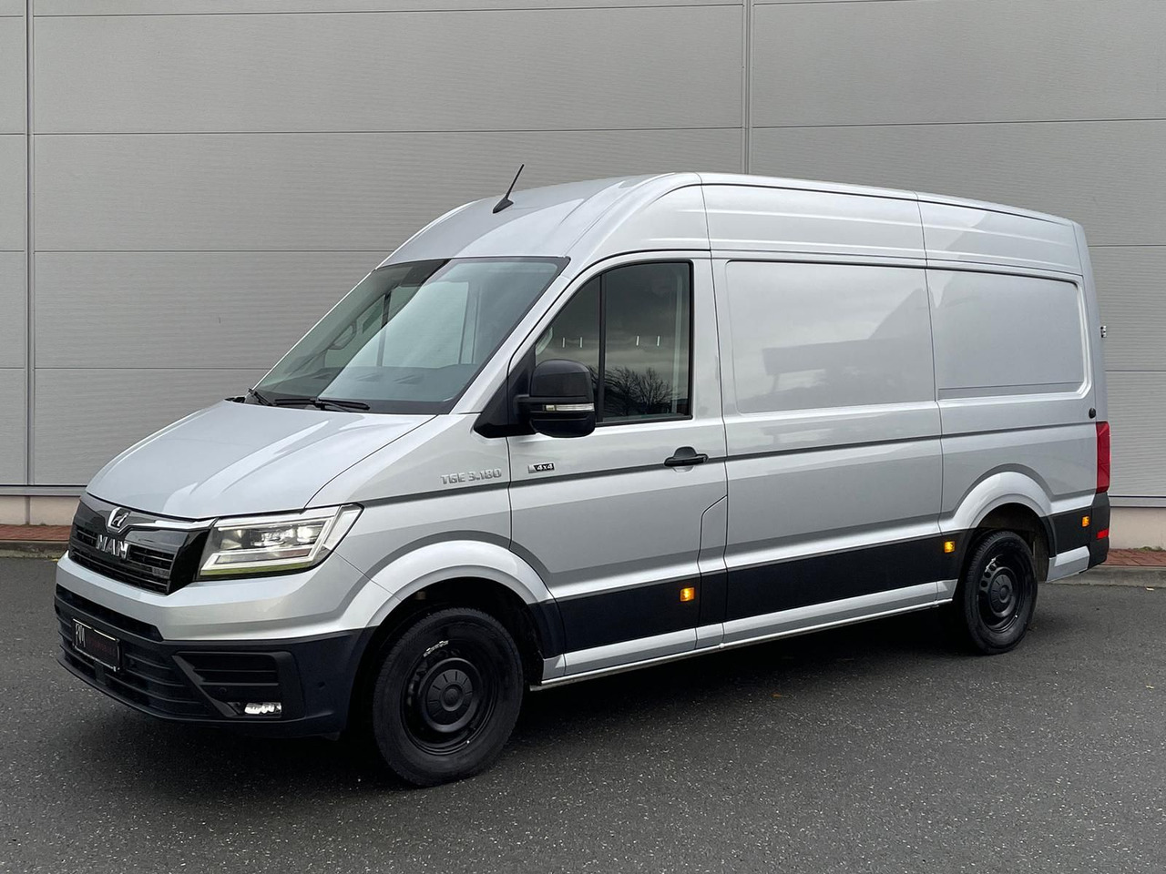 MAN TGE 3.180 L3H3 Kasten 4x4 AUTOM DIFF NAV AHK ACC - Personenwagen: afbeelding 1 MAN TGE 3.180 L3H3 Kasten 4x4 AUTOM DIFF NAV AHK ACC - Personenwagen: afbeelding 1
