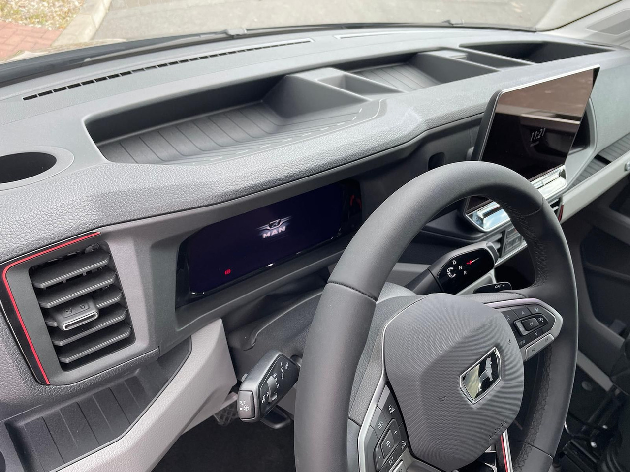 Gesloten bestelwagen, Bestelwagen met dubbele cabine MAN TGE 3.200 L3H2 MIXTO 4x4 Individual S ACC STANDH: afbeelding 28 Gesloten bestelwagen, Bestelwagen met dubbele cabine MAN TGE 3.200 L3H2 MIXTO 4x4 Individual S ACC STANDH: afbeelding 28