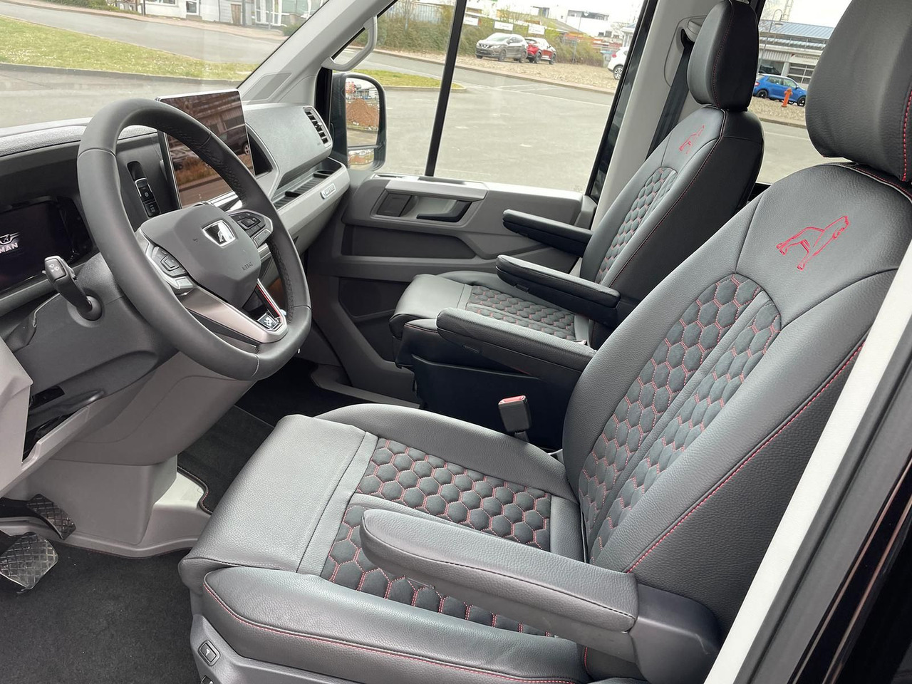 Gesloten bestelwagen, Bestelwagen met dubbele cabine MAN TGE 3.200 L3H2 MIXTO 4x4 Individual S ACC STANDH: afbeelding 29 Gesloten bestelwagen, Bestelwagen met dubbele cabine MAN TGE 3.200 L3H2 MIXTO 4x4 Individual S ACC STANDH: afbeelding 29