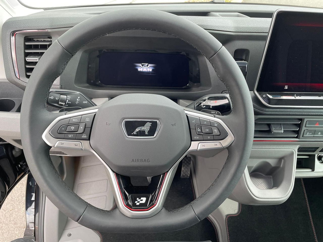 Gesloten bestelwagen, Bestelwagen met dubbele cabine MAN TGE 3.200 L3H2 MIXTO 4x4 Individual S ACC STANDH: afbeelding 13 Gesloten bestelwagen, Bestelwagen met dubbele cabine MAN TGE 3.200 L3H2 MIXTO 4x4 Individual S ACC STANDH: afbeelding 13