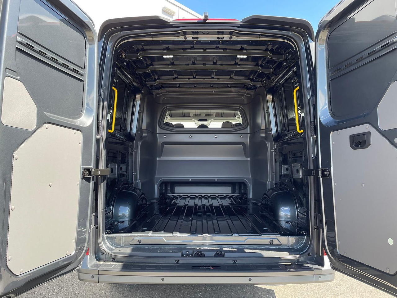 Gesloten bestelwagen, Bestelwagen met dubbele cabine MAN TGE 3.200 L3H2 MIXTO 4x4 Individual S ACC STHZ: afbeelding 33