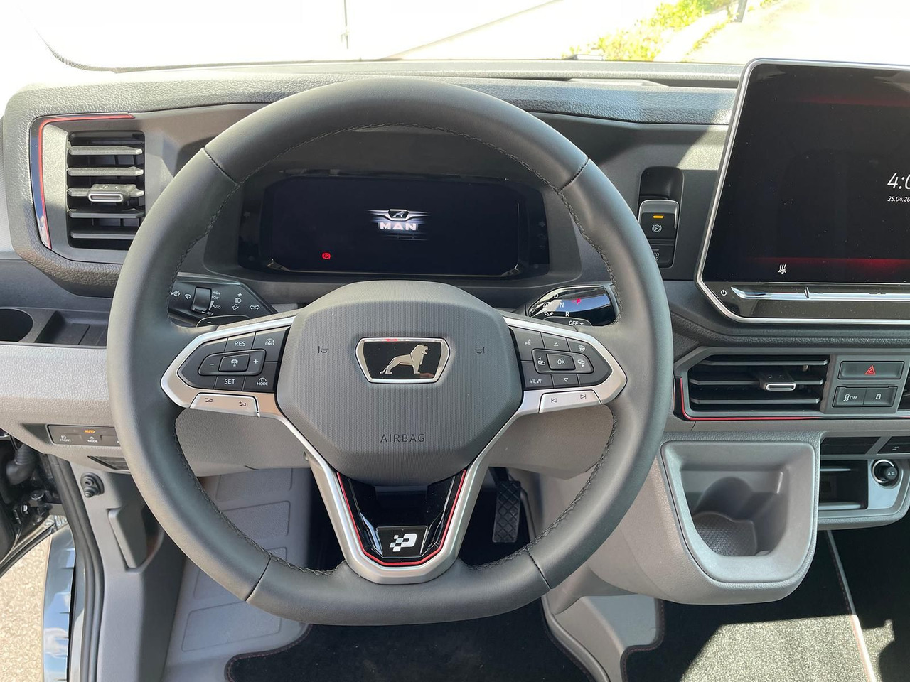 Gesloten bestelwagen, Bestelwagen met dubbele cabine MAN TGE 3.200 L3H2 MIXTO 4x4 Individual S ACC STHZ: afbeelding 13