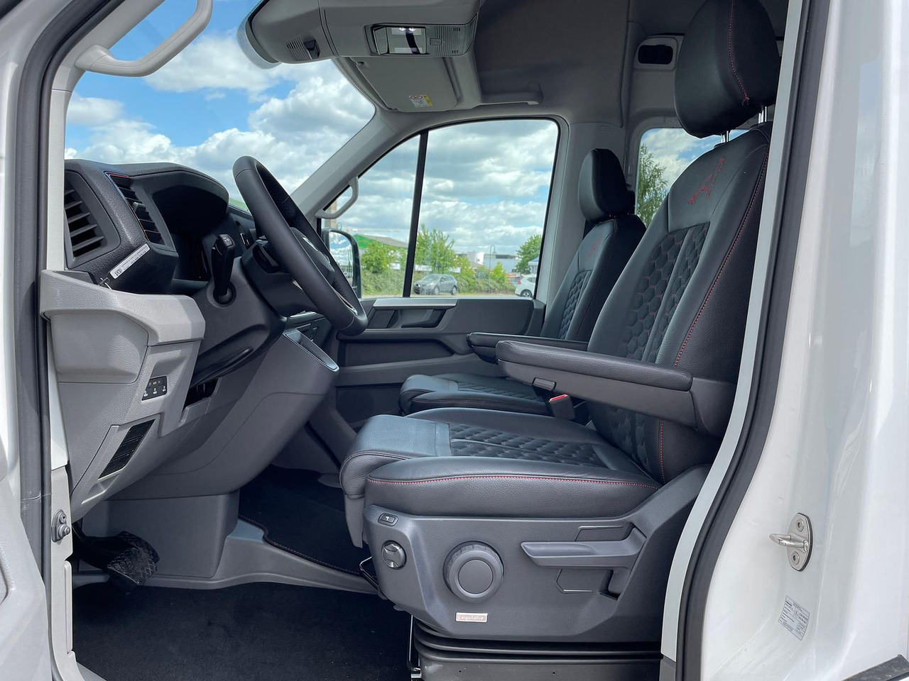 Gesloten bestelwagen, Bestelwagen met dubbele cabine MAN TGE 3.200 L3H3 MIXTO 4x4 Individual S ACC STANDH: afbeelding 12