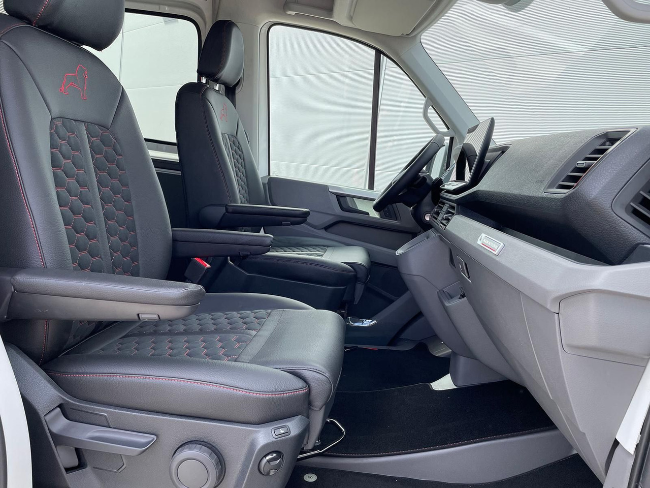 Gesloten bestelwagen, Bestelwagen met dubbele cabine MAN TGE 3.200 L3H3 MIXTO 4x4 Individual S ACC STANDH: afbeelding 32