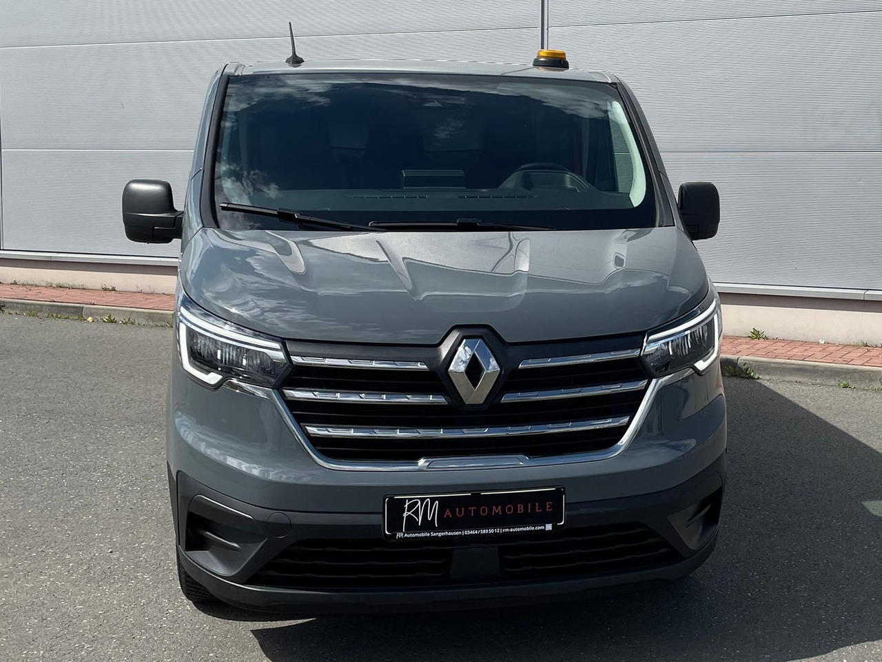 Renault Trafic Kasten RED EDITION L1H1 AHK LED DAB MFL - Personenvervoer: afbeelding 3 Renault Trafic Kasten RED EDITION L1H1 AHK LED DAB MFL - Personenvervoer: afbeelding 3