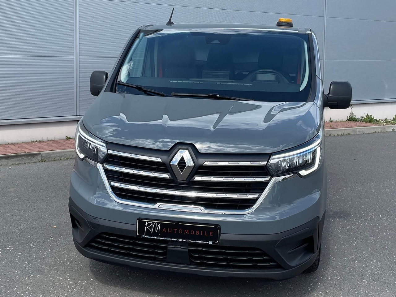 Renault Trafic Kasten RED EDITION L1H1 AHK LED DAB MFL - Gesloten bestelwagen: afbeelding 4 Renault Trafic Kasten RED EDITION L1H1 AHK LED DAB MFL - Gesloten bestelwagen: afbeelding 4