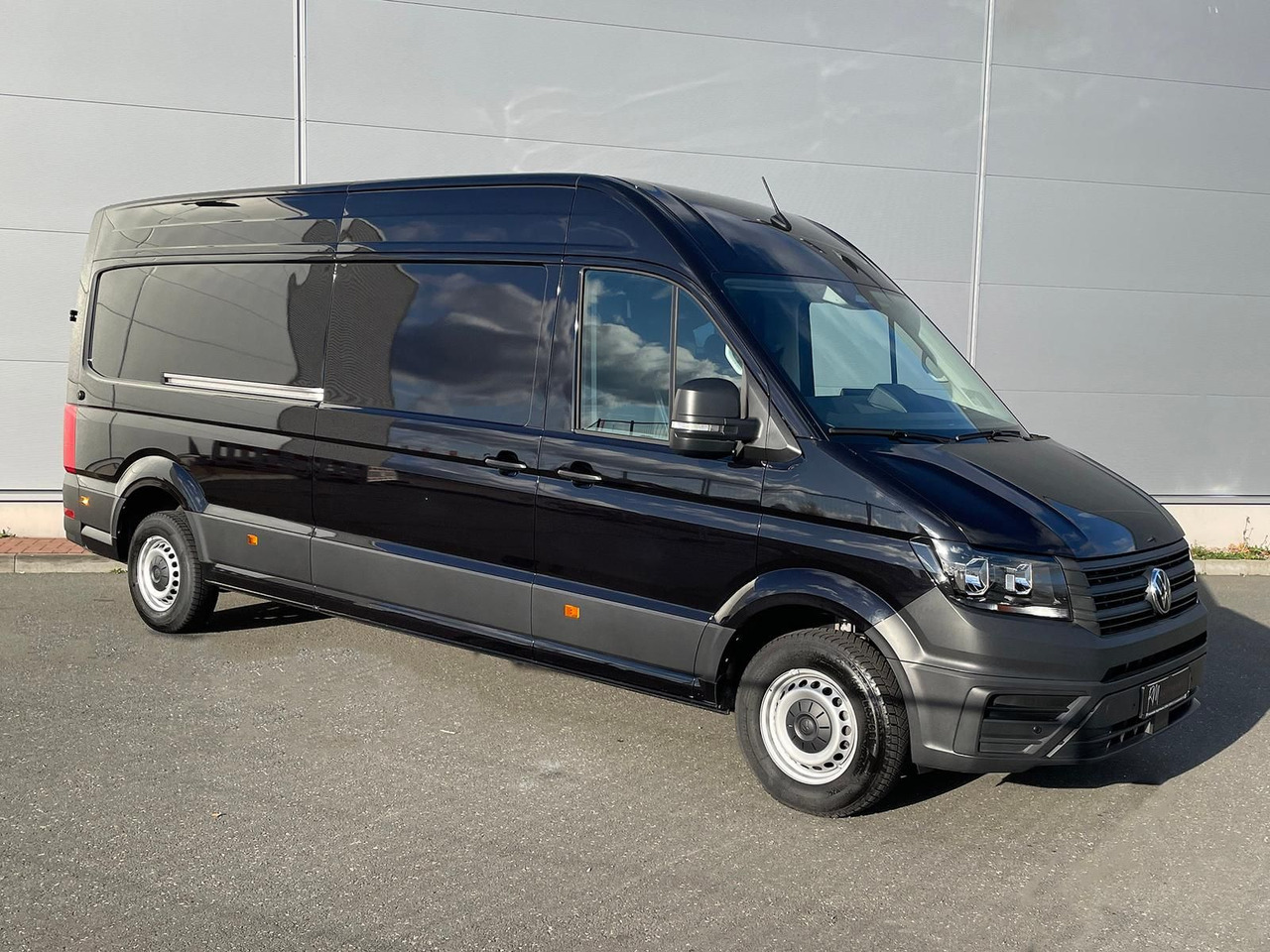 Volkswagen Crafter Kasten 35 L4H3 NAV SITZHZ AHK DAB KAMERA - Personenvervoer: afbeelding 2 Volkswagen Crafter Kasten 35 L4H3 NAV SITZHZ AHK DAB KAMERA - Personenvervoer: afbeelding 2