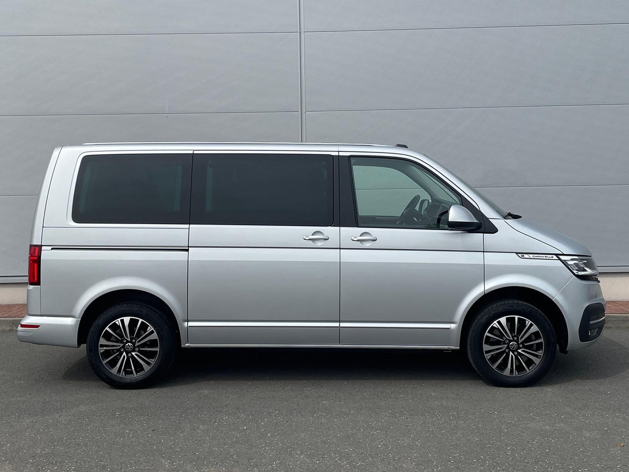 Volkswagen T6.1 Caravelle Highline STANDHZ NAVI LEDER PDC - Personenvervoer: afbeelding 5 Volkswagen T6.1 Caravelle Highline STANDHZ NAVI LEDER PDC - Personenvervoer: afbeelding 5