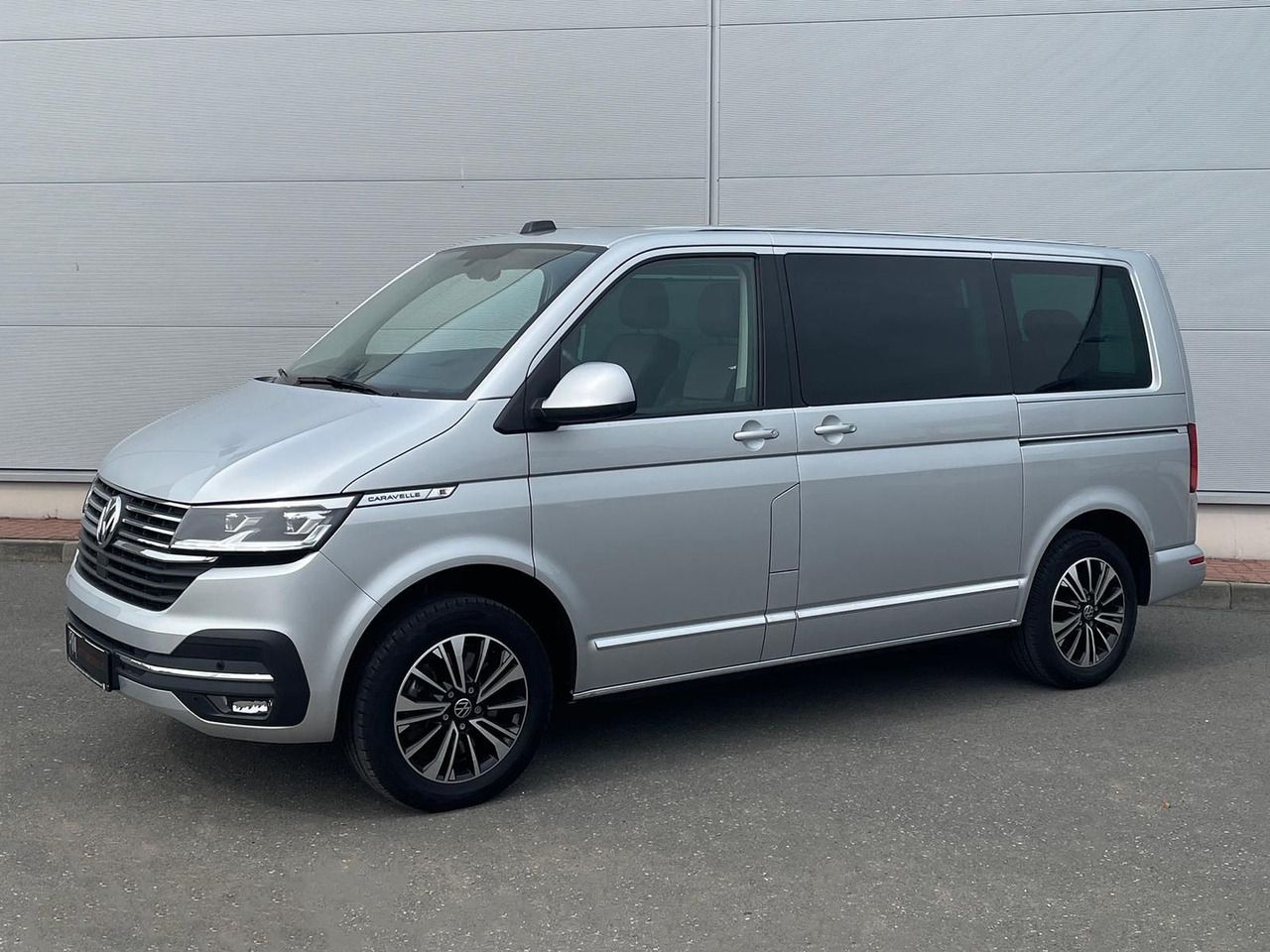 Volkswagen T6.1 Caravelle Highline STANDHZ NAVI LEDER PDC - Personenvervoer: afbeelding 1 Volkswagen T6.1 Caravelle Highline STANDHZ NAVI LEDER PDC - Personenvervoer: afbeelding 1