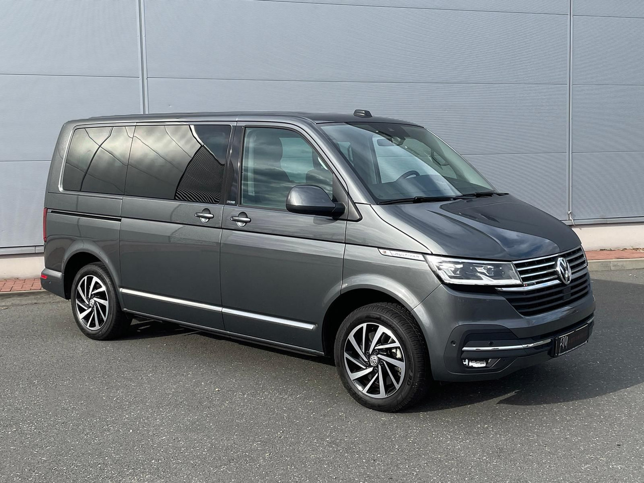 Volkswagen T6.1 Multivan Comfortline 4M ACC KAMERA SITZHZ - Personenvervoer: afbeelding 2 Volkswagen T6.1 Multivan Comfortline 4M ACC KAMERA SITZHZ - Personenvervoer: afbeelding 2