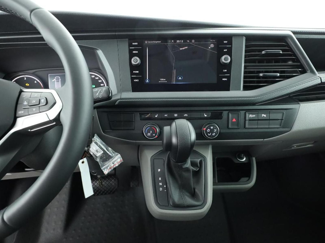 Volkswagen T6.1 Transporter 4MOTION NAVI STANDHZ ACC PDC - Minibus, Personenvervoer: afbeelding 5 Volkswagen T6.1 Transporter 4MOTION NAVI STANDHZ ACC PDC - Minibus, Personenvervoer: afbeelding 5