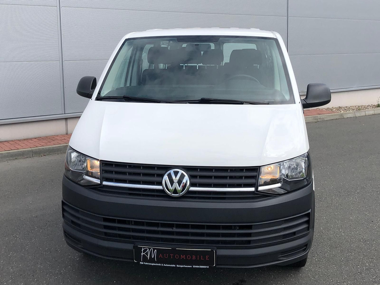 Volkswagen T6 Transporter 2.0 TDI Kombi lang 9-SITZE TEMP - Minibus, Personenvervoer: afbeelding 4 Volkswagen T6 Transporter 2.0 TDI Kombi lang 9-SITZE TEMP - Minibus, Personenvervoer: afbeelding 4