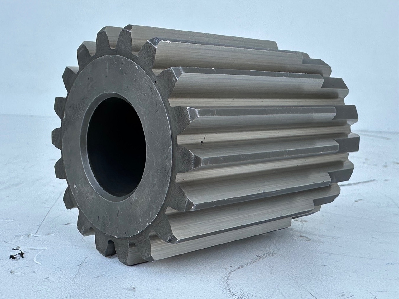 LIEBHERR Original Sonnenrad ID-Nr.944220103 – ID-Nr.9442201. A954B,A954C,LH80,E954,EP954,ER954,LOS954,P954,P964,R954,R964. #944220103.05.09# - Zwenkmotor voor Graafmachine: afbeelding 5 LIEBHERR Original Sonnenrad ID-Nr.944220103 – ID-Nr.9442201. A954B,A954C,LH80,E954,EP954,ER954,LOS954,P954,P964,R954,R964. #944220103.05.09# - Zwenkmotor voor Graafmachine: afbeelding 5