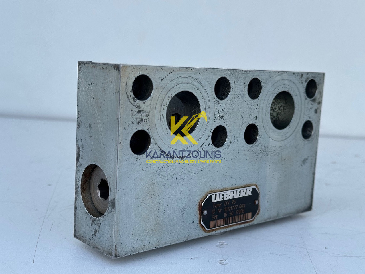 Liebherr Dämpfungsventil ID-Nr.10121777. P924 COMP, P926, R926, R916, R922, R924 COMP, R924, R926 COMP, R926, R930, R936, R946, R950 T, R960 T. #10121777.43199# - Zwenkmotor voor Bouwmachine: afbeelding 2 Liebherr Dämpfungsventil ID-Nr.10121777. P924 COMP, P926, R926, R916, R922, R924 COMP, R924, R926 COMP, R926, R930, R936, R946, R950 T, R960 T. #10121777.43199# - Zwenkmotor voor Bouwmachine: afbeelding 2