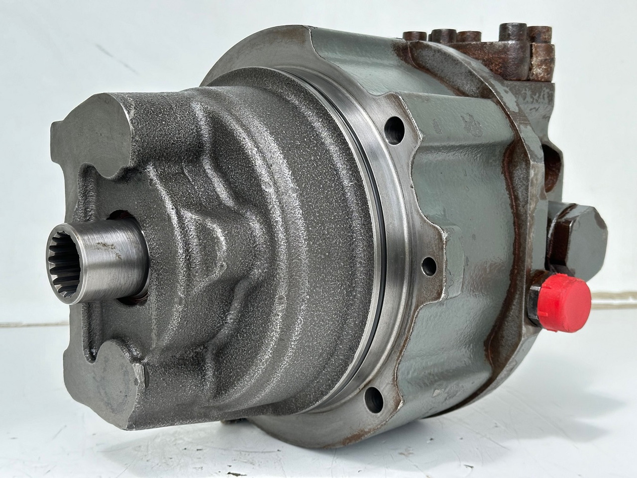 Liebherr Hydraulikeinbaumotor CMVE O 108. ID-Nr.10118562 - ID-Nr.10132610 - ID-Nr.10129048. LOS1916, LOS916, LOS926, R906, R916, R918, R920, R922, R924, R926COMP, R926, R936. #28314# - Hydromotor voor Bouwmachine: afbeelding 2 Liebherr Hydraulikeinbaumotor CMVE O 108. ID-Nr.10118562 - ID-Nr.10132610 - ID-Nr.10129048. LOS1916, LOS916, LOS926, R906, R916, R918, R920, R922, R924, R926COMP, R926, R936. #28314# - Hydromotor voor Bouwmachine: afbeelding 2