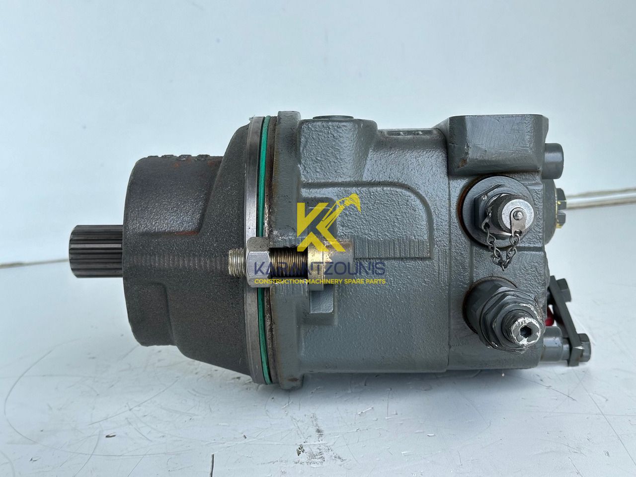 Liebherr Hydraulikeinbaumotor Typ:FMF058, ID-Nr.10122576 - ID-Nr.10145827 - ID-Nr.11371069. LOS1906, P924 COMP , R906, R906 PROTO, R916, R922, R924, R924 COMP, R926 COMP, R926 K LC. #39780# - Hydromotor voor Graafmachine: afbeelding 3 Liebherr Hydraulikeinbaumotor Typ:FMF058, ID-Nr.10122576 - ID-Nr.10145827 - ID-Nr.11371069. LOS1906, P924 COMP , R906, R906 PROTO, R916, R922, R924, R924 COMP, R926 COMP, R926 K LC. #39780# - Hydromotor voor Graafmachine: afbeelding 3