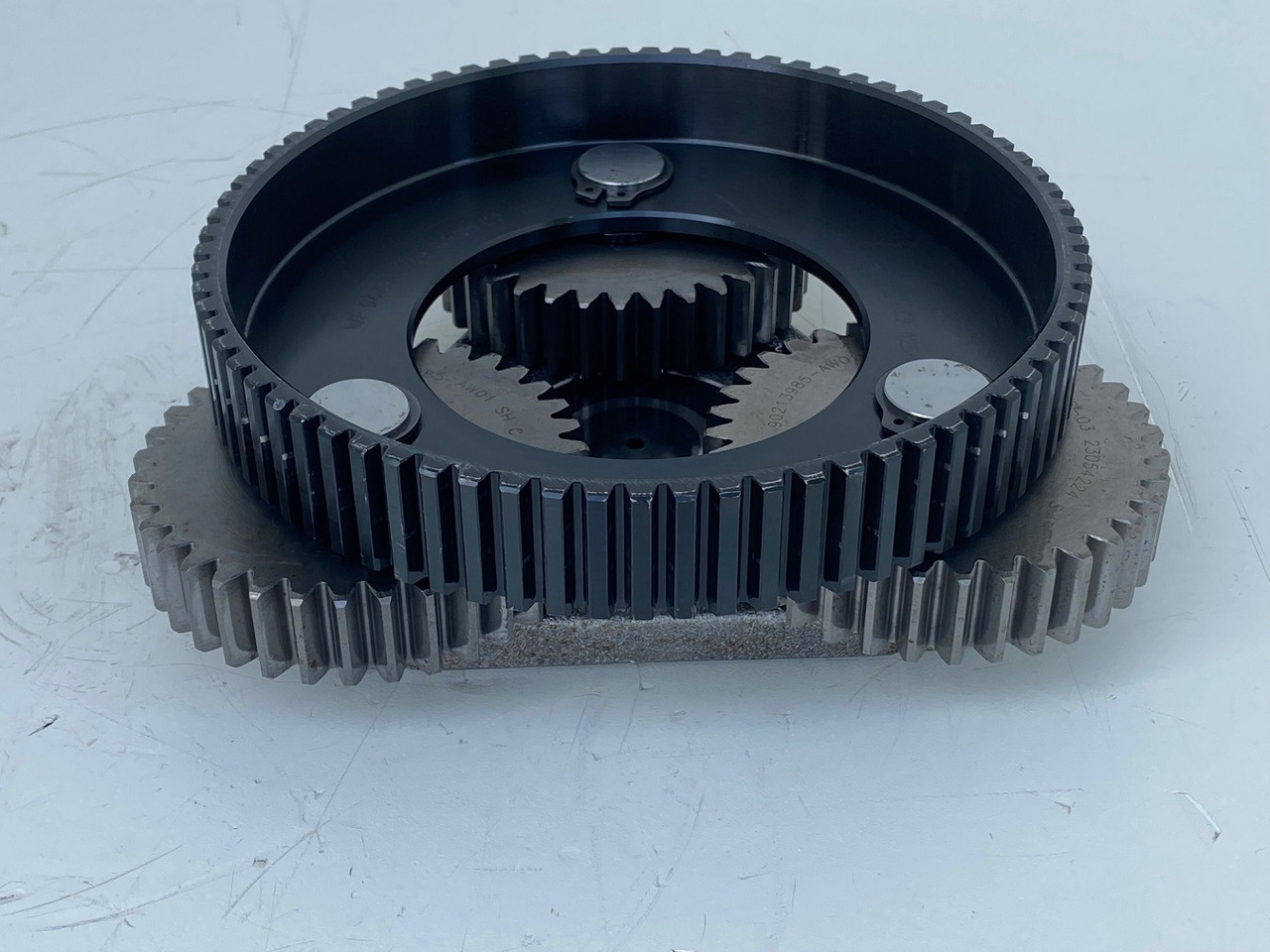 Liebherr Lamellenträger ID-Nr.944390203 - Planetenräder ID-Nr.90213984 - Planetenträger ID-Nr.944390003.   SAT250/278 - SAT250/287 - SAT250A300. #PLA1550# - Zwenkmotor voor Rupsgraafmachine: afbeelding 2 Liebherr Lamellenträger ID-Nr.944390203 - Planetenräder ID-Nr.90213984 - Planetenträger ID-Nr.944390003.   SAT250/278 - SAT250/287 - SAT250A300. #PLA1550# - Zwenkmotor voor Rupsgraafmachine: afbeelding 2