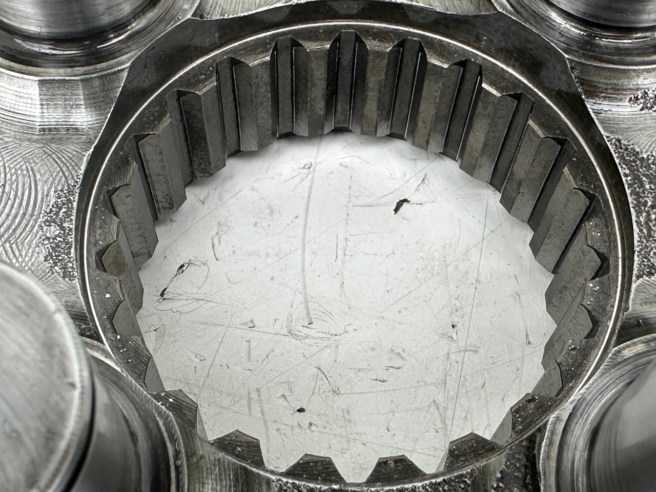 Zwenkmotor voor Graafmachine Liebherr Planetenträger ID-Nr.90020199. SAT200/277. A910 COMP, A912 COMP, A913 COMP, A914, R914 COMP. #90020199.GH#: afbeelding 8 Zwenkmotor voor Graafmachine Liebherr Planetenträger ID-Nr.90020199. SAT200/277. A910 COMP, A912 COMP, A913 COMP, A914, R914 COMP. #90020199.GH#: afbeelding 8