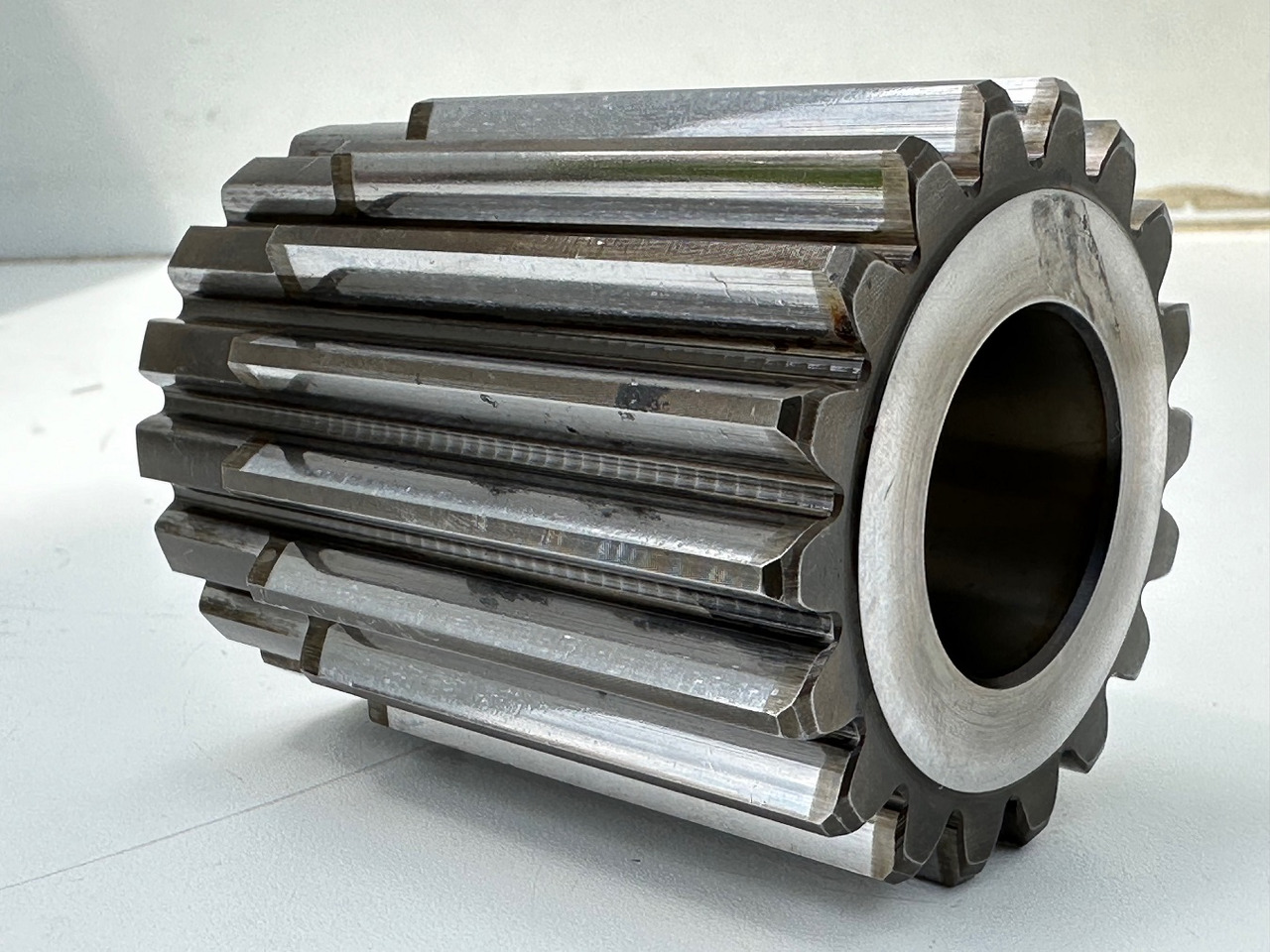 Liebherr Sonnenrad ID-Nr.9442171 - ID-Nr.944217103 - ID-Nr.90208498.   SAT325/204, SAT325/242, SAT325/254, SAT325/274, SAT325/294, SAT375/219.   #90208498.081.073# - Zwenkmotor voor Graafmachine: afbeelding 4 Liebherr Sonnenrad ID-Nr.9442171 - ID-Nr.944217103 - ID-Nr.90208498.   SAT325/204, SAT325/242, SAT325/254, SAT325/274, SAT325/294, SAT375/219.   #90208498.081.073# - Zwenkmotor voor Graafmachine: afbeelding 4