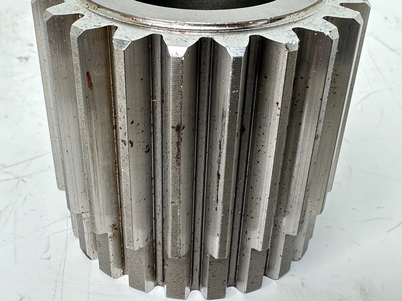 Liebherr Sonnenrad ID-Nr.9442837. FAT350 - FAT350P022 - FAT350P032 - FAT350P059 - FAT350P062 - FAT350P068 - FAT350P079. LH22, LOS103, ER912, LOS914, LOS924 COMP, R313, R317, R900, R902, R904, R912, - Versnellingsbak voor Rupsgraafmachine: afbeelding 4 Liebherr Sonnenrad ID-Nr.9442837. FAT350 - FAT350P022 - FAT350P032 - FAT350P059 - FAT350P062 - FAT350P068 - FAT350P079. LH22, LOS103, ER912, LOS914, LOS924 COMP, R313, R317, R900, R902, R904, R912, - Versnellingsbak voor Rupsgraafmachine: afbeelding 4