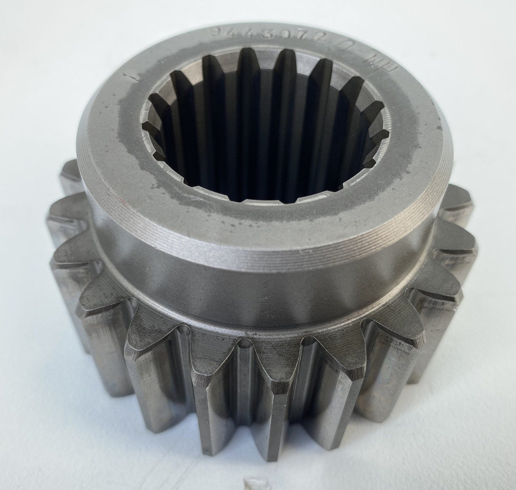 Liebherr Sonnenrad ID-Nr.9443072. SAT300/213 - SAT300/225. A900 C-LI, A944 B-LI, E942,LOS942,LOS944,P942,P944,R942,R944, R944B. #WH# - Zwenkmotor voor Bouwmachine: afbeelding 2 Liebherr Sonnenrad ID-Nr.9443072. SAT300/213 - SAT300/225. A900 C-LI, A944 B-LI, E942,LOS942,LOS944,P942,P944,R942,R944, R944B. #WH# - Zwenkmotor voor Bouwmachine: afbeelding 2